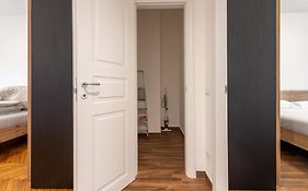 Guest Planet - Bicocca Suites Milano